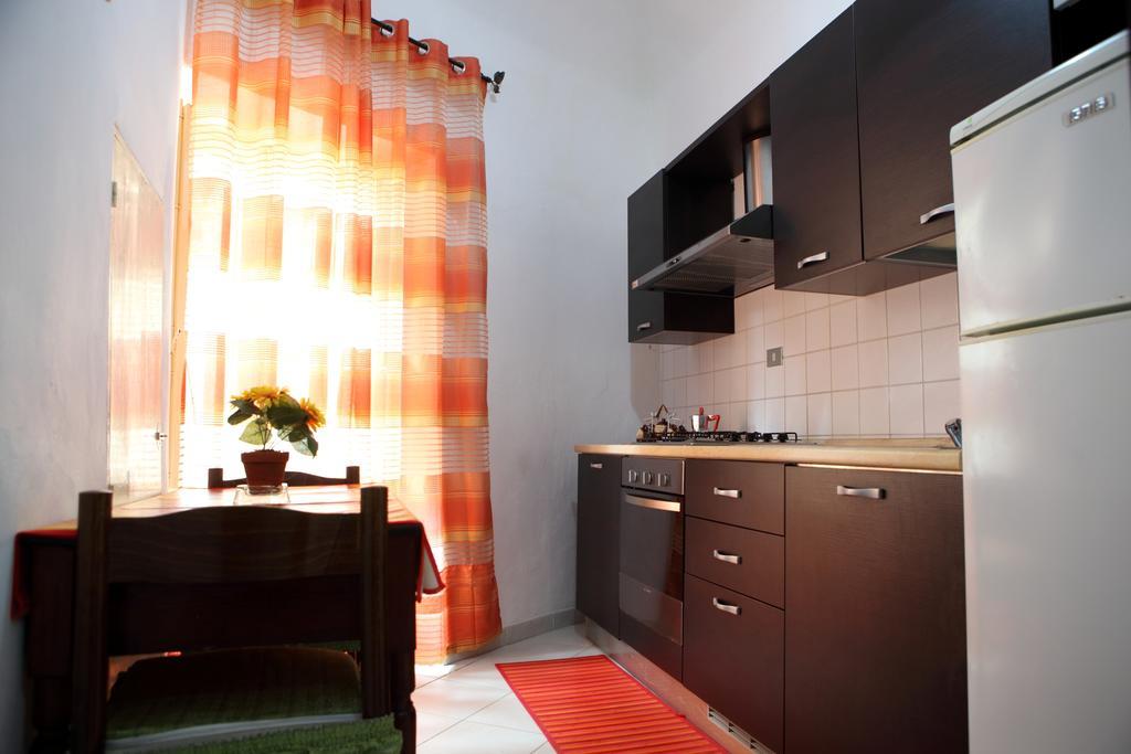 Casa Luigi Sergio - Affitto Breve Appartement Santo Stefano di Camastra Kamer foto