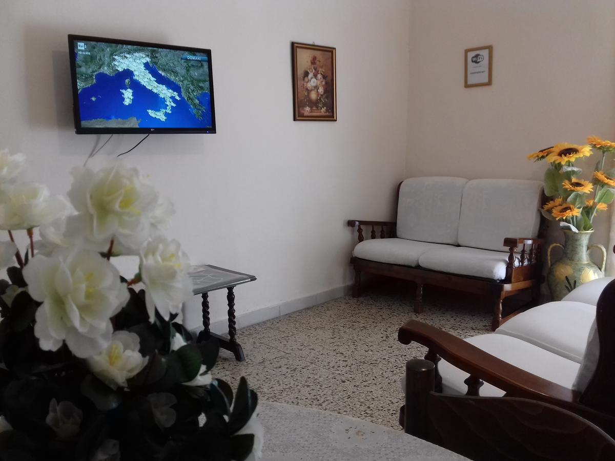 Casa Luigi Sergio - Affitto Breve Appartement Santo Stefano di Camastra Buitenkant foto